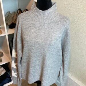 Ultra Flirt NWT Juniors Oversized Mock Neck Gray White Stars Sweater XLarge